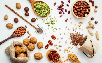 Best Nuts & Seeds for Protein